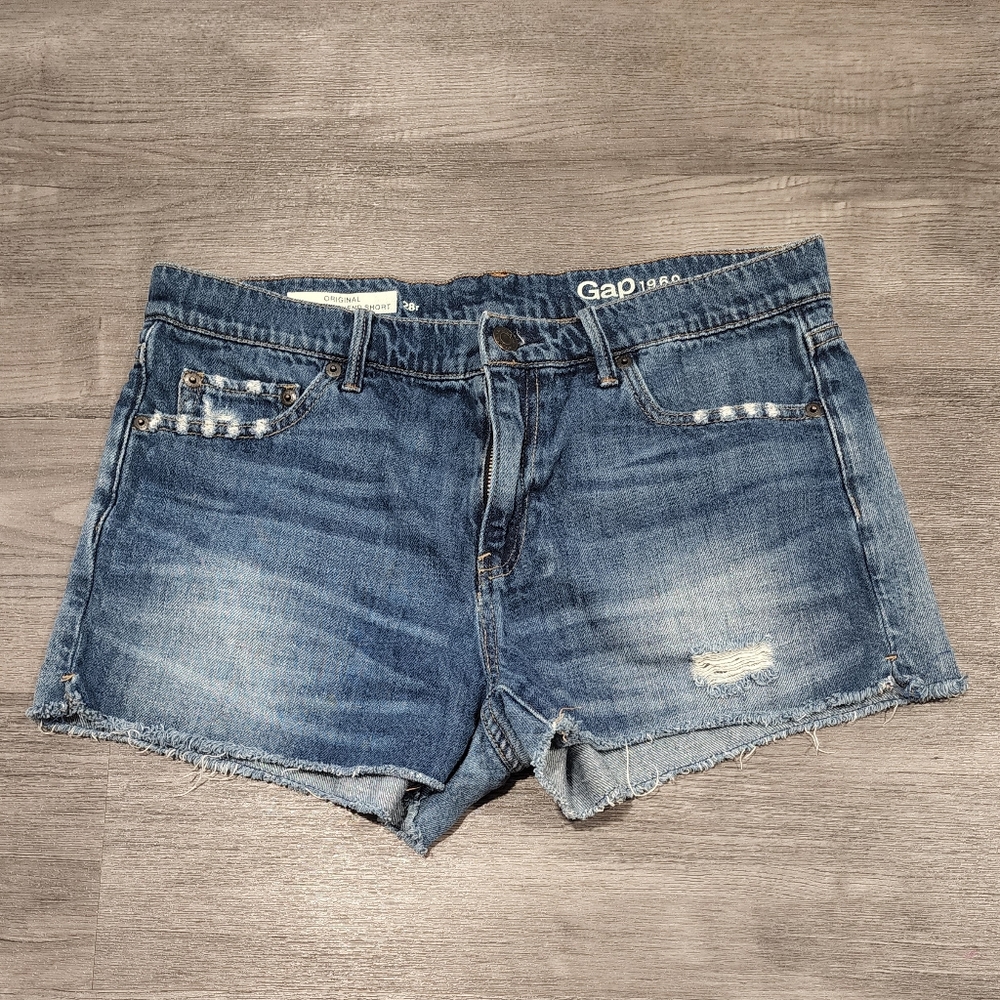 Gap shorts